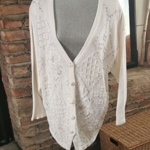 Vintage 80s Maggie Lawrence white beaded v neckline cardigan. Size18/20